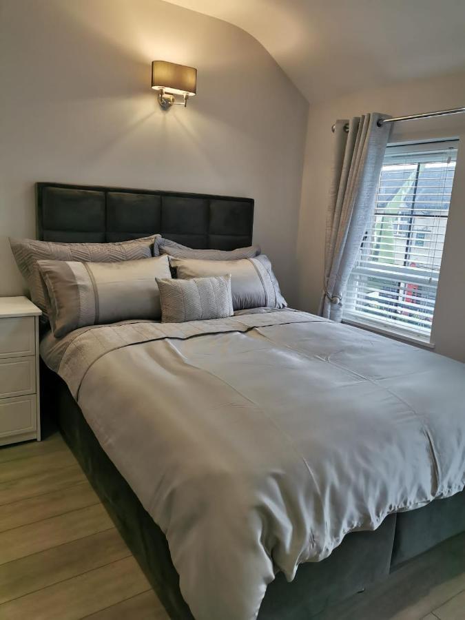 Modern 3-Bed Apartment In Magherafelt Sleeps 8 Exteriör bild