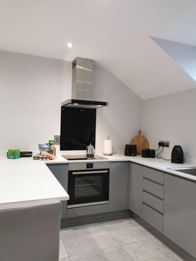 Modern 3-Bed Apartment In Magherafelt Sleeps 8 Exteriör bild